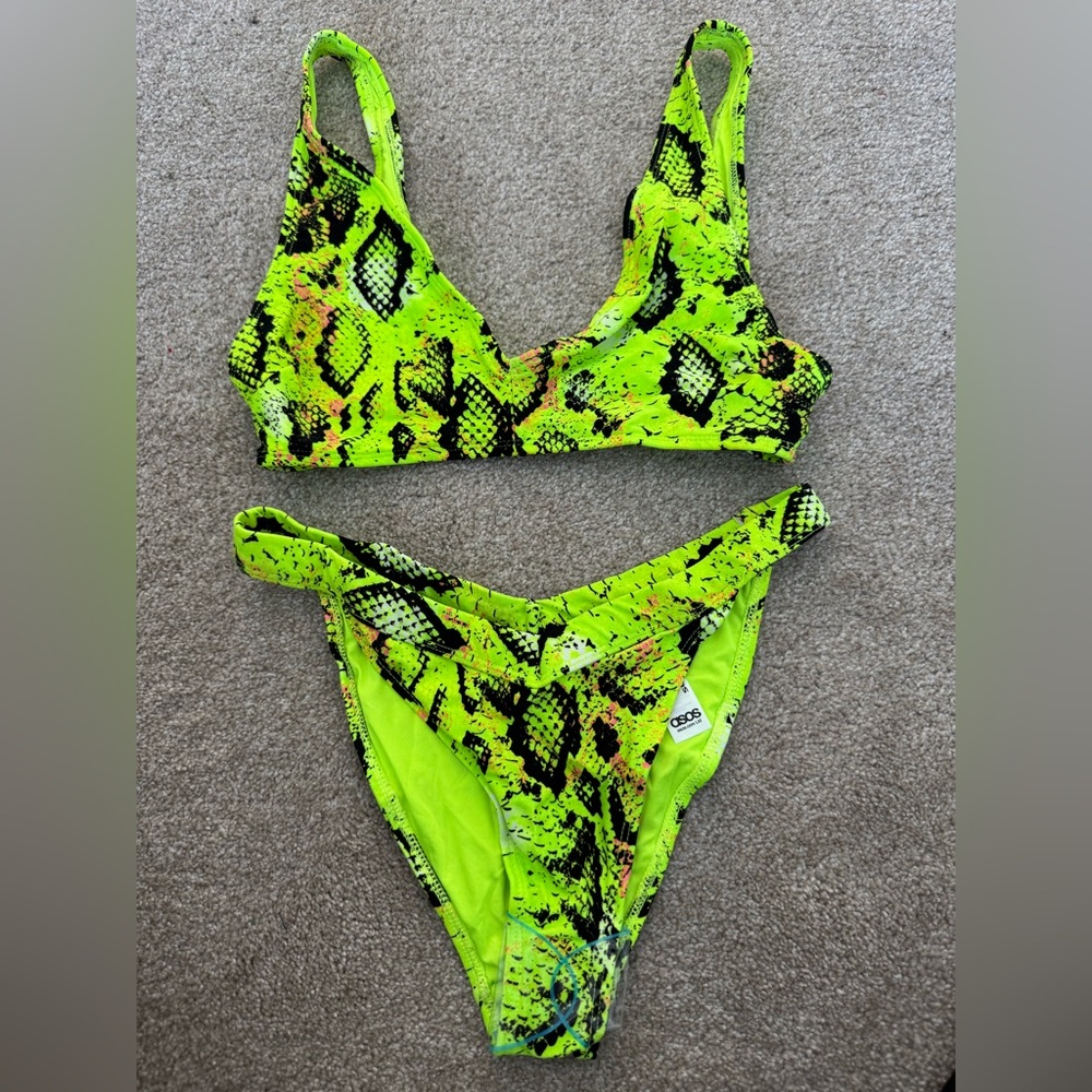 ASOS Neon bikini set - Picture 3 of 17